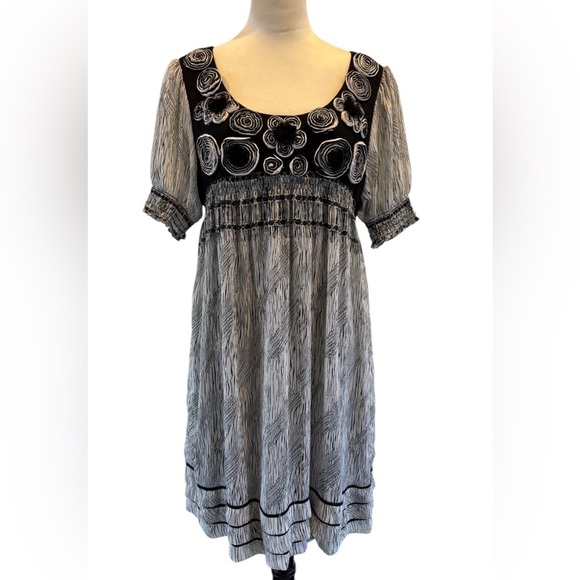 ECI Dresses & Skirts - ECI New York Black and White Dress